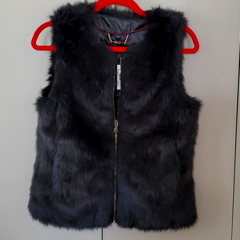 NWT Express black furry vest